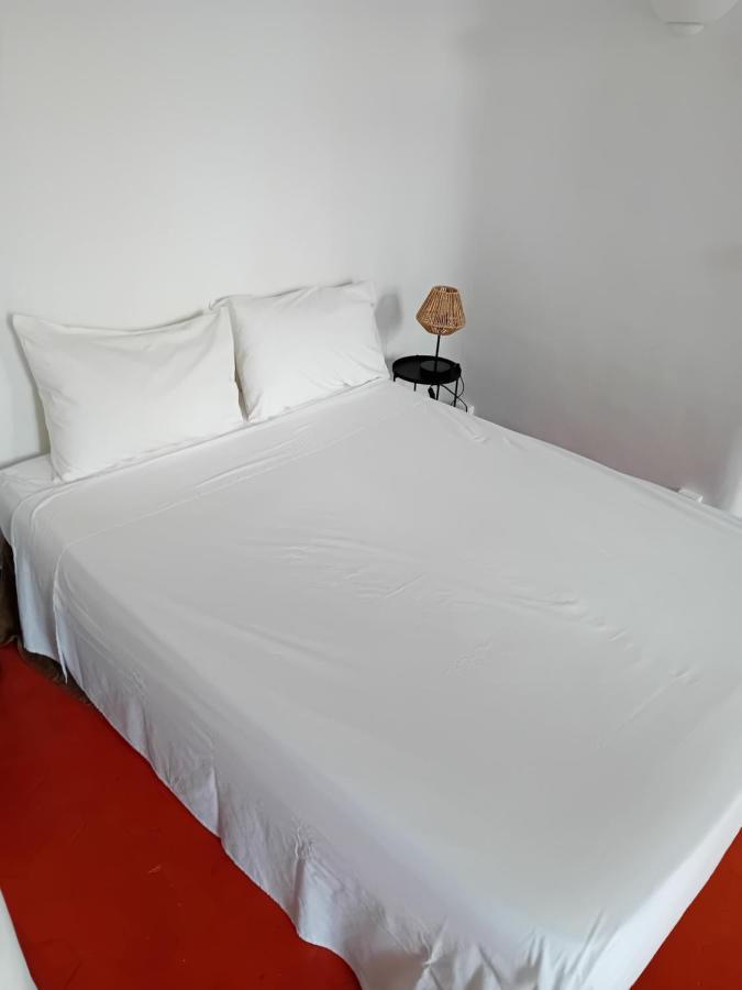 Quartier Des Createurs "La Plaine Cours Julien" Chambre Privee Dans Appartement Menage Frequent Des Parties Commune Marseille Luaran gambar