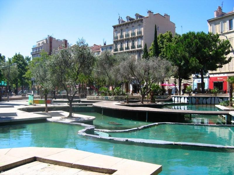 Quartier Des Createurs "La Plaine Cours Julien" Chambre Privee Dans Appartement Menage Frequent Des Parties Commune Marseille Luaran gambar
