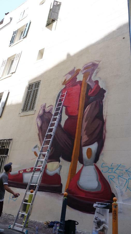 Quartier Des Createurs "La Plaine Cours Julien" Chambre Privee Dans Appartement Menage Frequent Des Parties Commune Marseille Luaran gambar